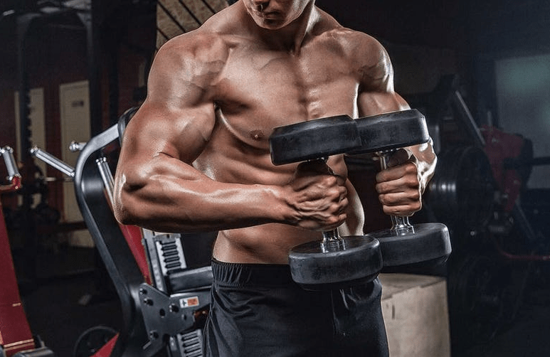 Without a bench: 9 exercises with dumbbells on the chest